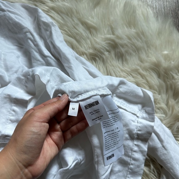 REFORMATION Caftan Shift Dress In White - Picture 7 of 7